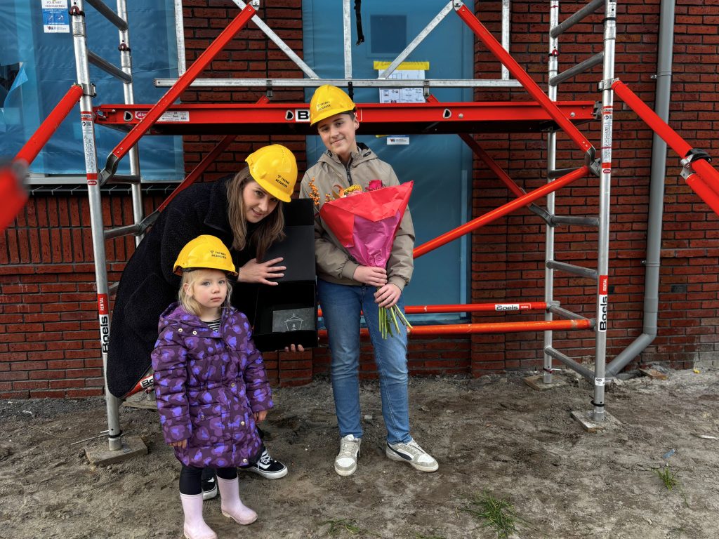 Steunbeeld - Veenvesters