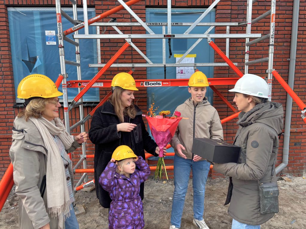 Steunbeeld - Veenvesters 4